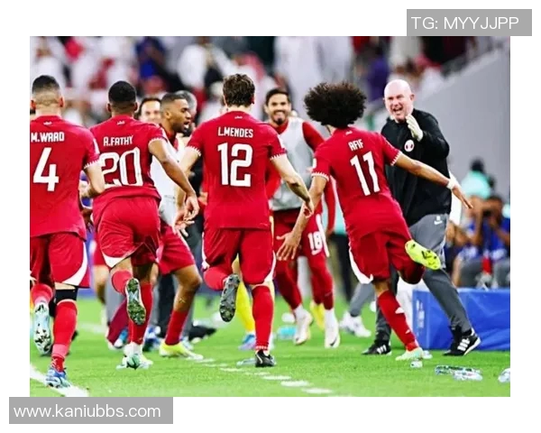 乔丹布朗与周跃龙激战正酣谁能在这场巅峰对决中笑到最后